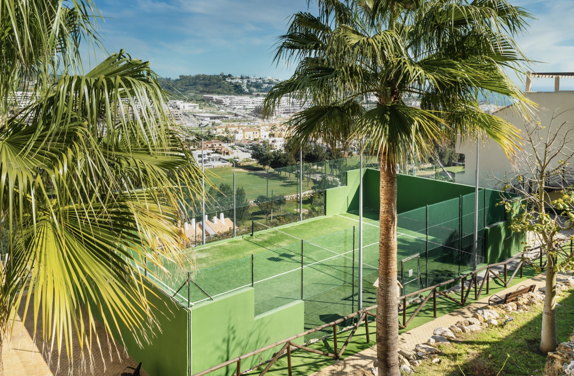 Urbanisation Las Terrazas de Calamijas - Padel Courts