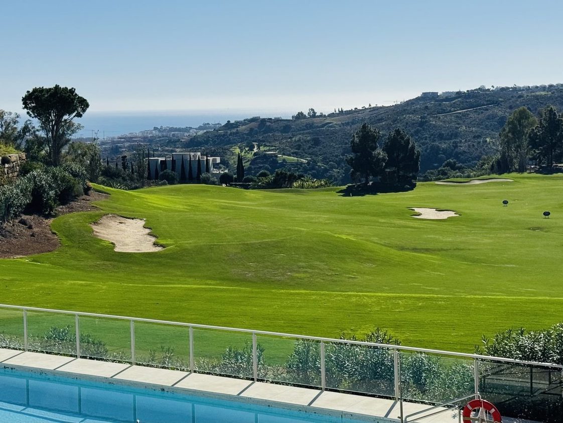 Our TOP 4 Resale Properties in La Cala No3: Luxury Golf Apartment for sale in La Cala Golf Resort